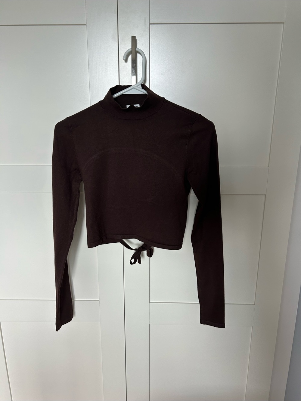 Aritzia Brown Cropped Long-Sleeve Mockneck Tie-Back Top